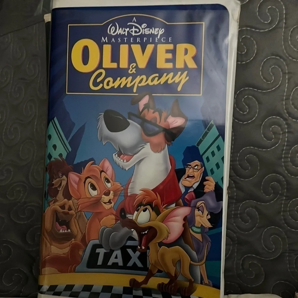 Walt Disney VHS Tapes Lot of 5 sleeping beauty, the Fox and the hound